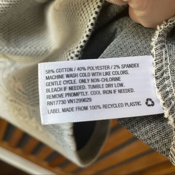 Floral textured fitted mini dress grey white size small - Picture 4 of 4